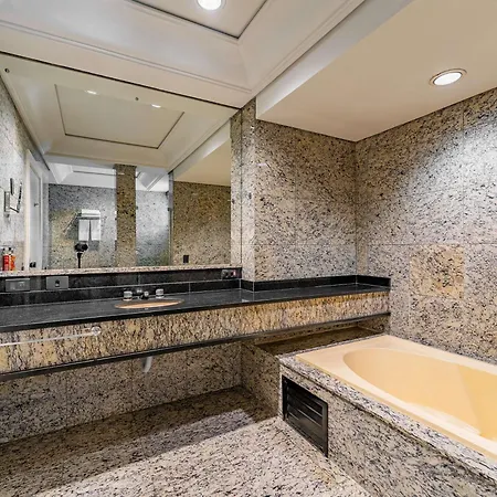 Grand Mercure Curitiba Rayon Exterior photo Bathroom